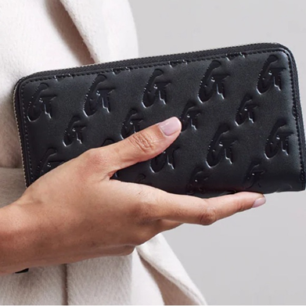 Glamaholic Lifestyle Black Embossed Wallet